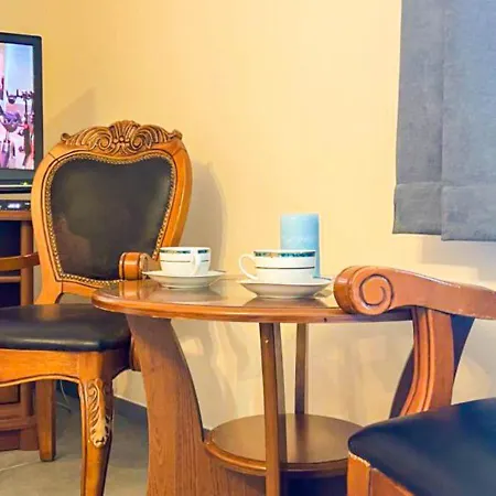 Prestige Hostel *